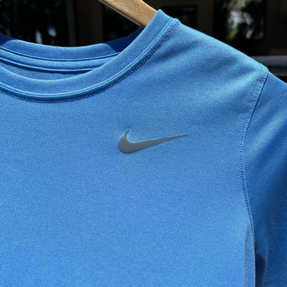 Nike Dri-FIT Short Sleeve Shirt - Picture 7 of 14